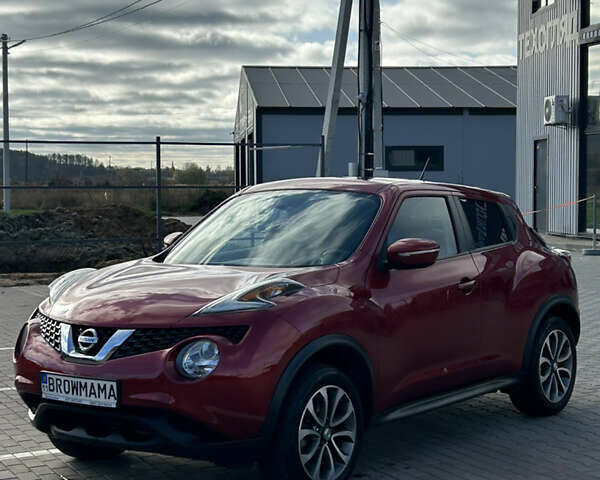 Красный Ниссан Жук, объемом двигателя 1.62 л и пробегом 87 тыс. км за 14500 $, фото 1 на Automoto.ua