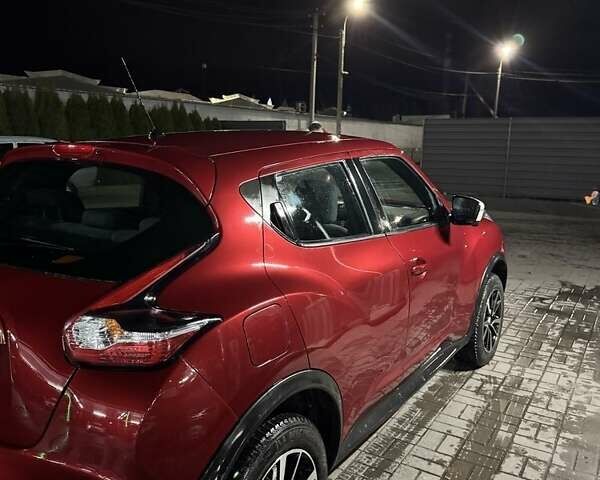 Красный Ниссан Жук, объемом двигателя 1.6 л и пробегом 114 тыс. км за 14000 $, фото 1 на Automoto.ua