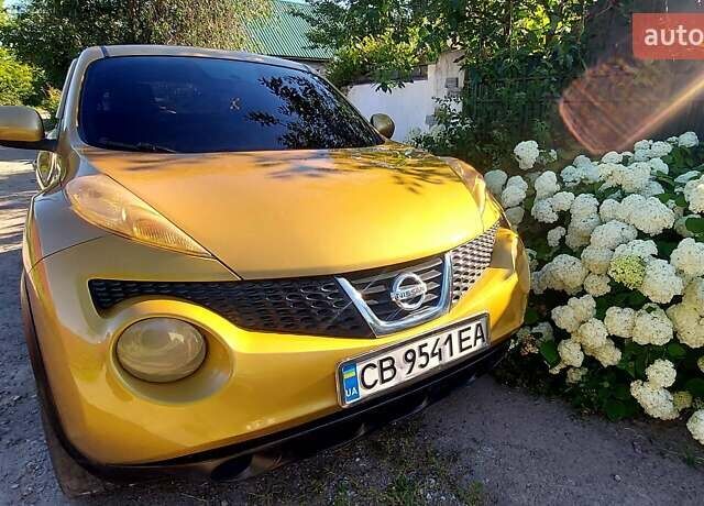 Жовтий Ніссан Жук, об'ємом двигуна 1.62 л та пробігом 150 тис. км за 12500 $, фото 1 на Automoto.ua