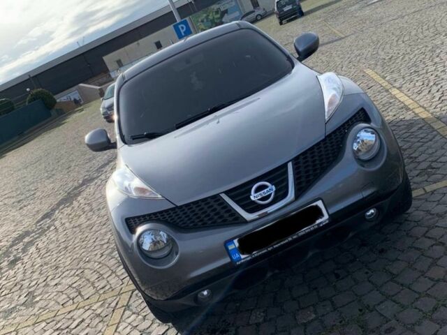 Серый Ниссан Жук, объемом двигателя 1.6 л и пробегом 195 тыс. км за 9500 $, фото 1 на Automoto.ua