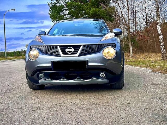 Серый Ниссан Жук, объемом двигателя 1.6 л и пробегом 105 тыс. км за 9999 $, фото 1 на Automoto.ua