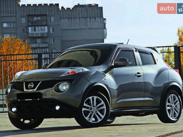 Серый Ниссан Жук, объемом двигателя 1.6 л и пробегом 57 тыс. км за 12300 $, фото 1 на Automoto.ua