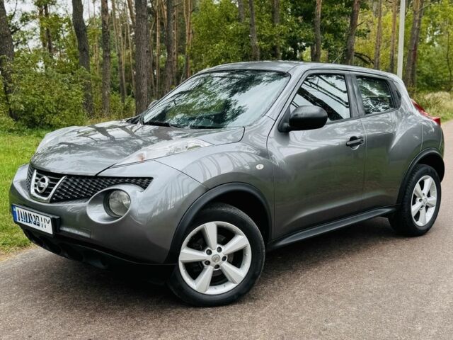 Серый Ниссан Жук, объемом двигателя 1.5 л и пробегом 245 тыс. км за 8700 $, фото 1 на Automoto.ua