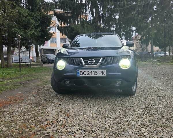 Синий Ниссан Жук, объемом двигателя 1.6 л и пробегом 120 тыс. км за 8000 $, фото 1 на Automoto.ua