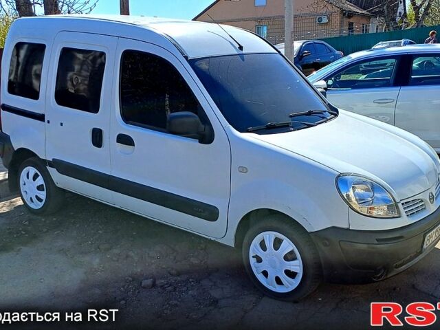 Белый Ниссан Кубистар, объемом двигателя 15 л и пробегом 45 тыс. км за 2999 $, фото 1 на Automoto.ua
