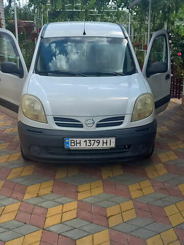 Белый Ниссан Кубистар, объемом двигателя 1.46 л и пробегом 247 тыс. км за 5000 $, фото 1 на Automoto.ua