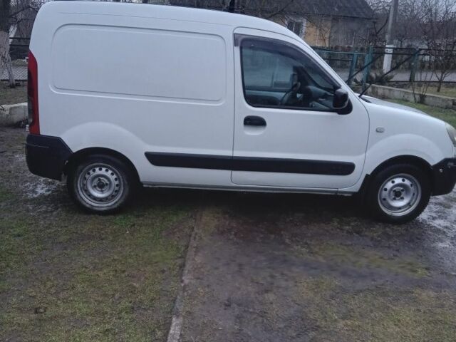 Белый Ниссан Кубистар, объемом двигателя 1.5 л и пробегом 290 тыс. км за 2999 $, фото 1 на Automoto.ua