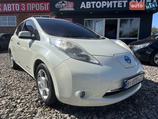 Белый Ниссан Лиф, объемом двигателя 0 л и пробегом 115 тыс. км за 4800 $, фото 1 на Automoto.ua