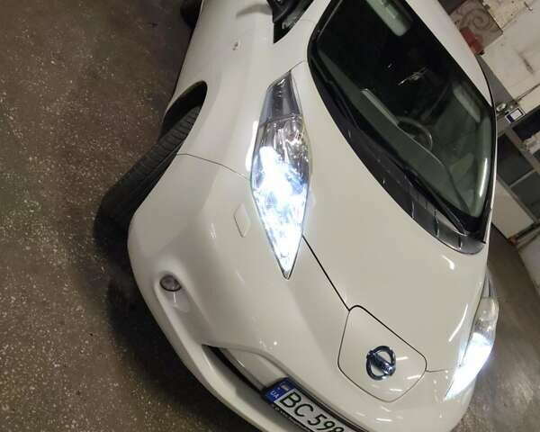 Білий Ніссан Ліф, об'ємом двигуна 0 л та пробігом 173 тис. км за 3800 $, фото 1 на Automoto.ua