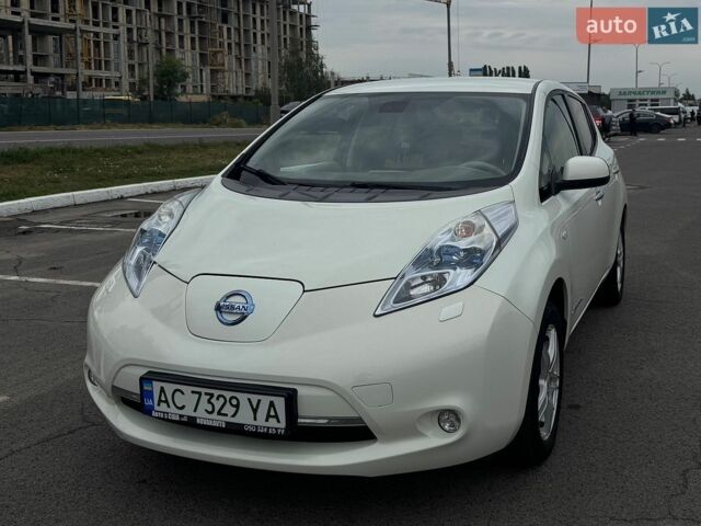 Белый Ниссан Лиф, объемом двигателя 0 л и пробегом 97 тыс. км за 4899 $, фото 1 на Automoto.ua