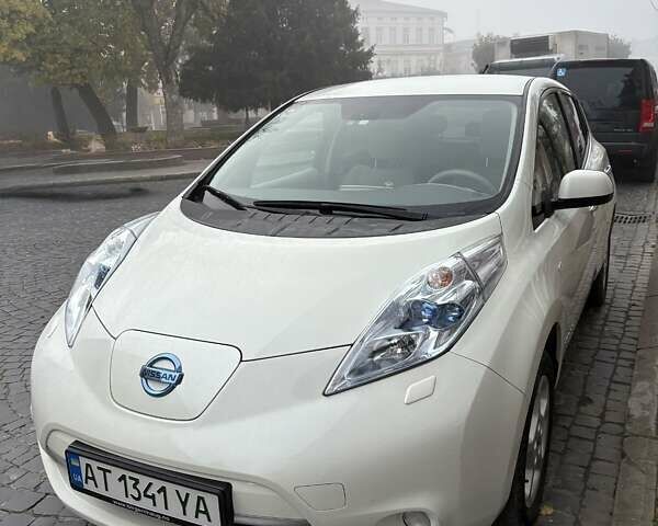 Белый Ниссан Лиф, объемом двигателя 0 л и пробегом 7 тыс. км за 6200 $, фото 1 на Automoto.ua