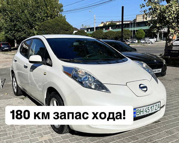 Белый Ниссан Лиф, объемом двигателя 0 л и пробегом 278 тыс. км за 6700 $, фото 1 на Automoto.ua