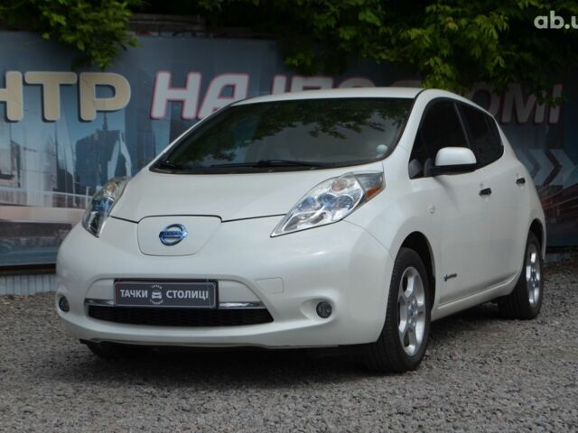Белый Ниссан Лиф, объемом двигателя 0 л и пробегом 190 тыс. км за 5999 $, фото 1 на Automoto.ua