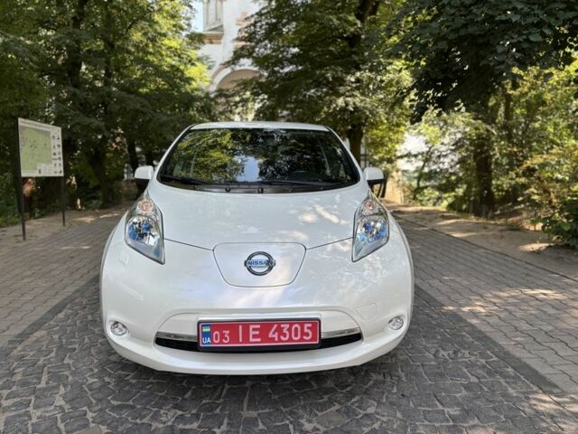 Белый Ниссан Лиф, объемом двигателя 0 л и пробегом 115 тыс. км за 7006 $, фото 1 на Automoto.ua