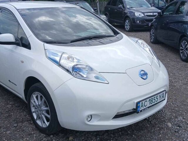 Белый Ниссан Лиф, объемом двигателя 0 л и пробегом 107 тыс. км за 6250 $, фото 1 на Automoto.ua