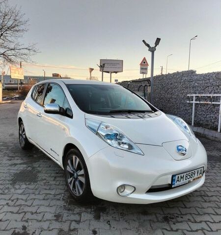 Белый Ниссан Лиф, объемом двигателя 0 л и пробегом 123 тыс. км за 7299 $, фото 1 на Automoto.ua