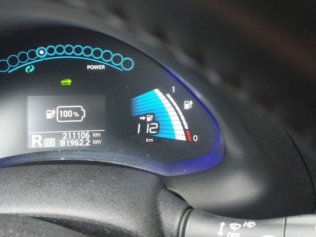 Белый Ниссан Лиф, объемом двигателя 0 л и пробегом 200 тыс. км за 6600 $, фото 1 на Automoto.ua