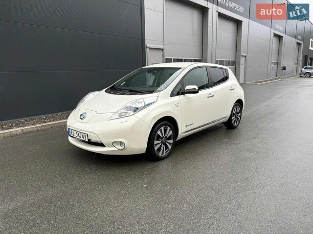 Білий Ніссан Ліф, об'ємом двигуна 0 л та пробігом 93 тис. км за 7200 $, фото 1 на Automoto.ua