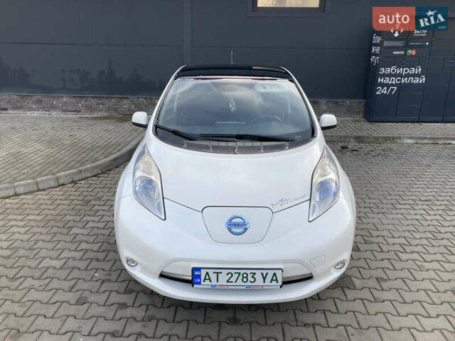 Білий Ніссан Ліф, об'ємом двигуна 0 л та пробігом 136 тис. км за 7500 $, фото 1 на Automoto.ua