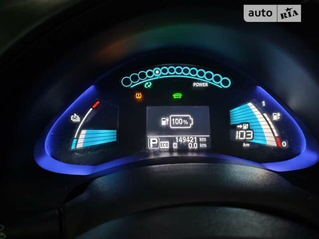 Белый Ниссан Лиф, объемом двигателя 0 л и пробегом 165 тыс. км за 4500 $, фото 1 на Automoto.ua