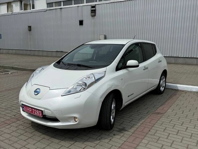 Белый Ниссан Лиф, объемом двигателя 0 л и пробегом 68 тыс. км за 7999 $, фото 1 на Automoto.ua