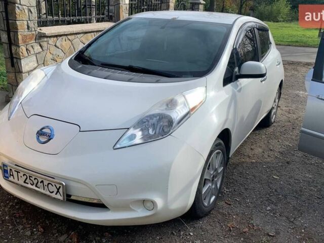 Белый Ниссан Лиф, объемом двигателя 0 л и пробегом 125 тыс. км за 6200 $, фото 1 на Automoto.ua