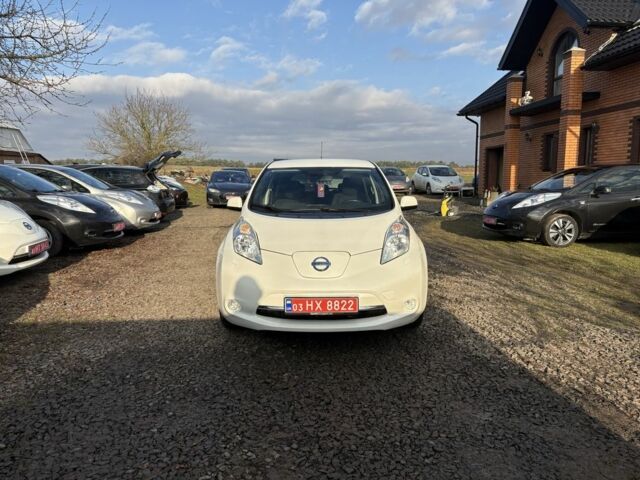 Белый Ниссан Лиф, объемом двигателя 0 л и пробегом 122 тыс. км за 6300 $, фото 1 на Automoto.ua