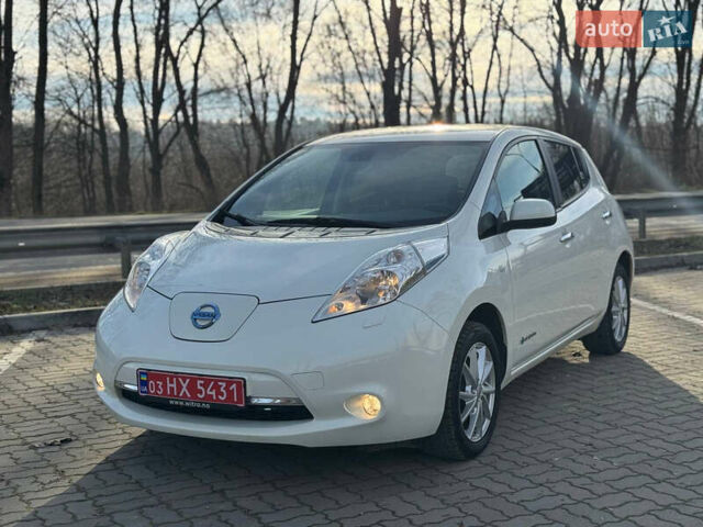 Белый Ниссан Лиф, объемом двигателя 0 л и пробегом 91 тыс. км за 6999 $, фото 1 на Automoto.ua