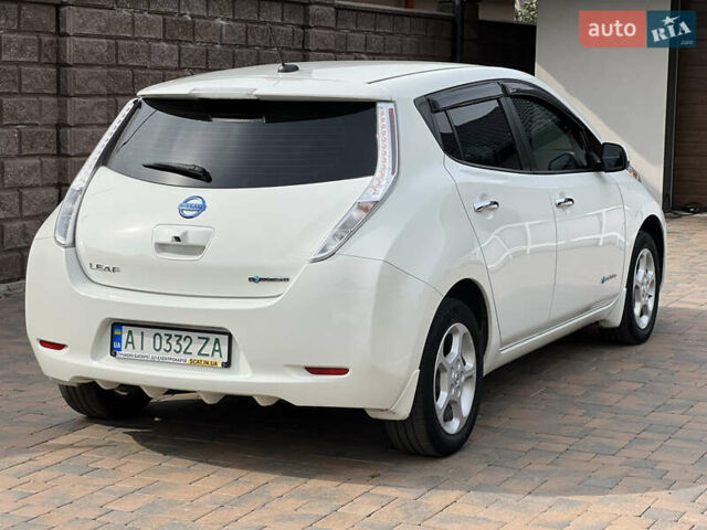 Белый Ниссан Лиф, объемом двигателя 0 л и пробегом 89 тыс. км за 8900 $, фото 1 на Automoto.ua