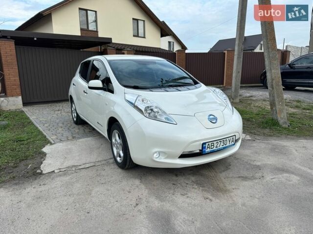 Білий Ніссан Ліф, об'ємом двигуна 0 л та пробігом 96 тис. км за 8500 $, фото 1 на Automoto.ua