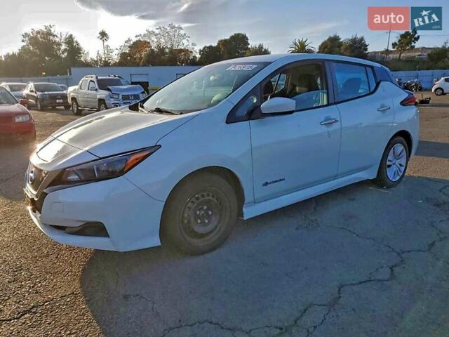 Белый Ниссан Лиф, объемом двигателя 0 л и пробегом 76 тыс. км за 2900 $, фото 1 на Automoto.ua