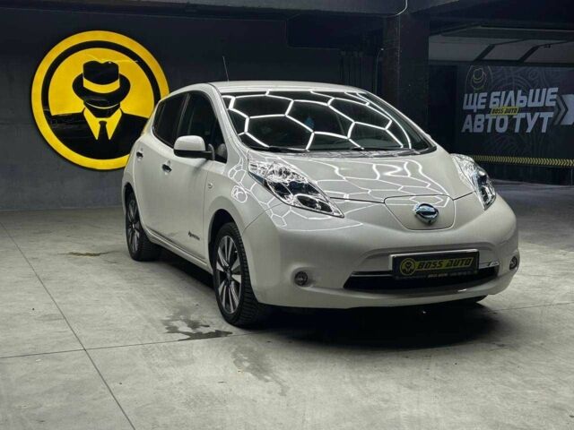 Белый Ниссан Лиф, объемом двигателя 0 л и пробегом 107 тыс. км за 8500 $, фото 1 на Automoto.ua