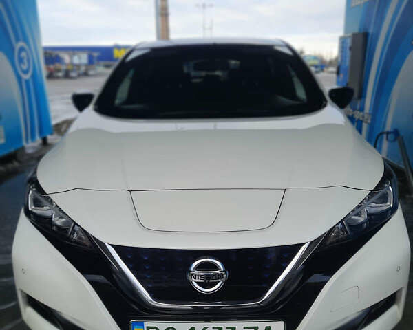 Білий Ніссан Ліф, об'ємом двигуна 0 л та пробігом 116 тис. км за 16600 $, фото 1 на Automoto.ua