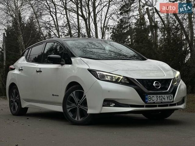 Білий Ніссан Ліф, об'ємом двигуна 0 л та пробігом 162 тис. км за 13601 $, фото 1 на Automoto.ua