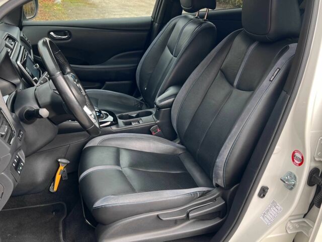 Белый Ниссан Лиф, объемом двигателя 0 л и пробегом 115 тыс. км за 12700 $, фото 1 на Automoto.ua