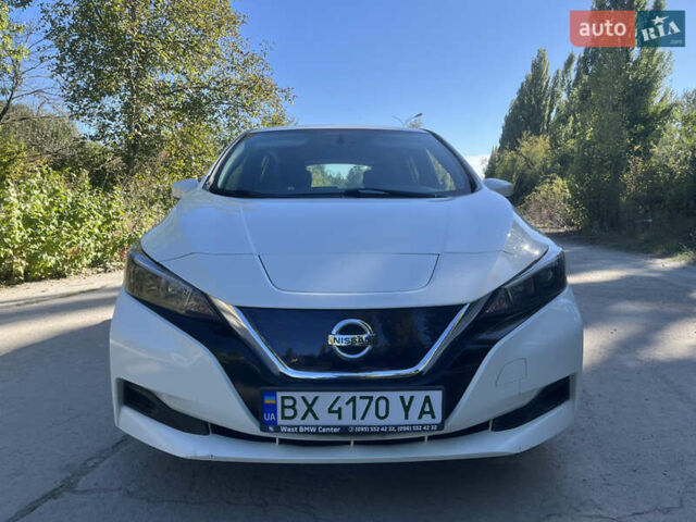 Белый Ниссан Лиф, объемом двигателя 0 л и пробегом 136 тыс. км за 10600 $, фото 1 на Automoto.ua