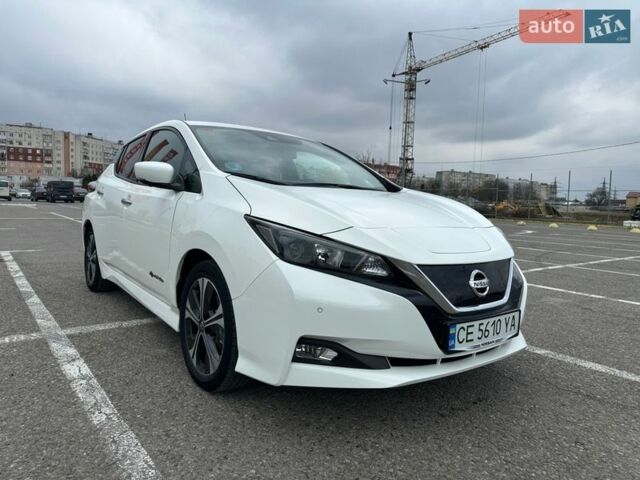 Белый Ниссан Лиф, объемом двигателя 0 л и пробегом 87 тыс. км за 12500 $, фото 1 на Automoto.ua