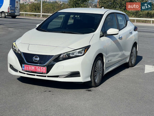 Белый Ниссан Лиф, объемом двигателя 0 л и пробегом 84 тыс. км за 11450 $, фото 1 на Automoto.ua