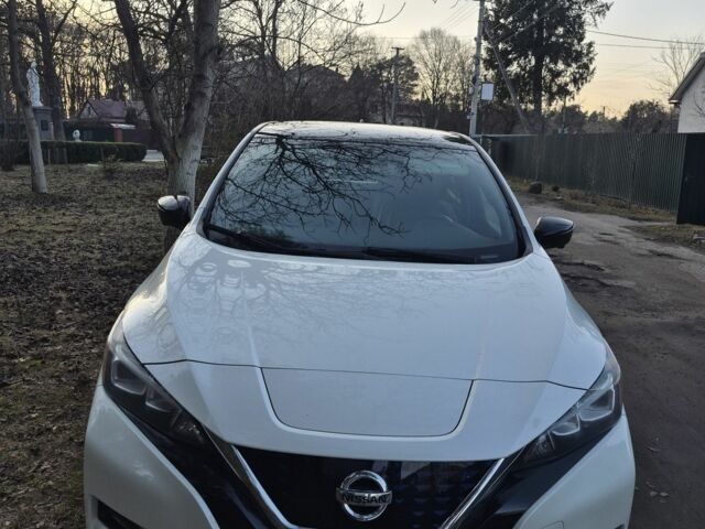 Белый Ниссан Лиф, объемом двигателя 0 л и пробегом 161 тыс. км за 10500 $, фото 1 на Automoto.ua