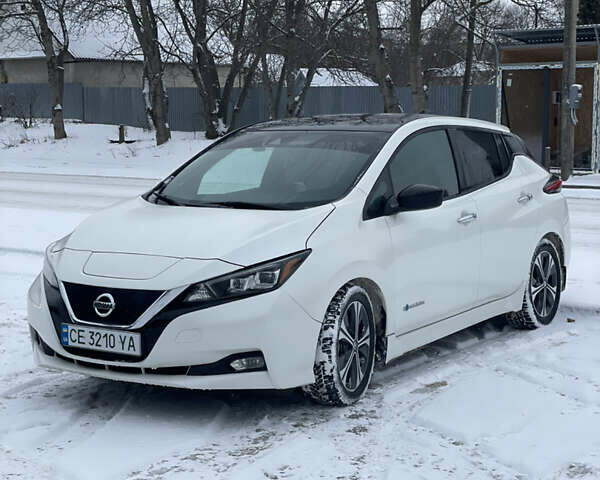 Белый Ниссан Лиф, объемом двигателя 0 л и пробегом 140 тыс. км за 10700 $, фото 1 на Automoto.ua