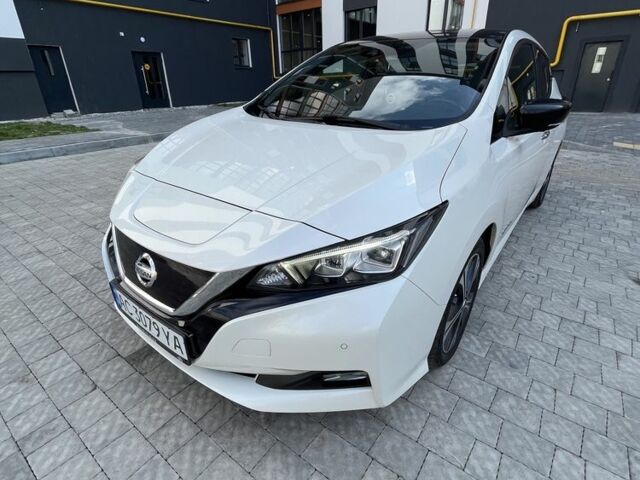 Белый Ниссан Лиф, объемом двигателя 0 л и пробегом 137 тыс. км за 13200 $, фото 1 на Automoto.ua