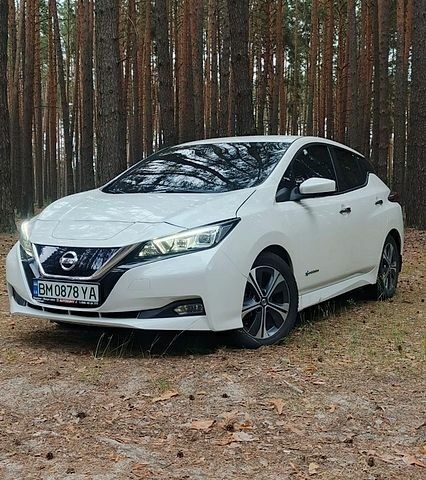 Белый Ниссан Лиф, объемом двигателя 0 л и пробегом 80 тыс. км за 13700 $, фото 1 на Automoto.ua
