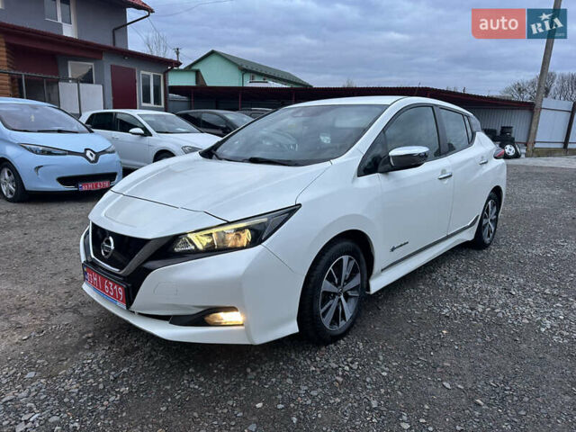 Білий Ніссан Ліф, об'ємом двигуна 0 л та пробігом 181 тис. км за 9800 $, фото 1 на Automoto.ua