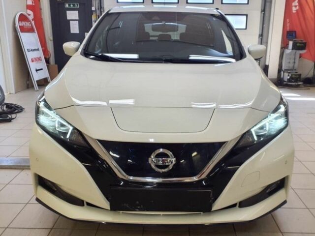 Білий Ніссан Ліф, об'ємом двигуна 0 л та пробігом 98 тис. км за 15900 $, фото 1 на Automoto.ua