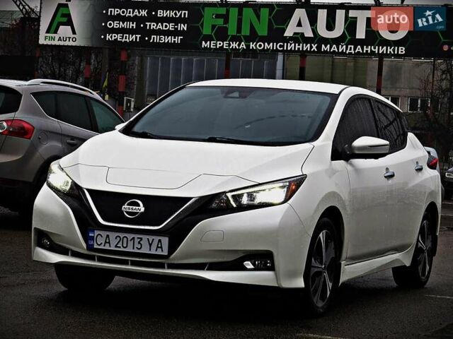 Білий Ніссан Ліф, об'ємом двигуна 0 л та пробігом 53 тис. км за 16800 $, фото 1 на Automoto.ua