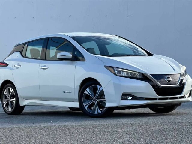 Белый Ниссан Лиф, объемом двигателя 0 л и пробегом 38 тыс. км за 6450 $, фото 1 на Automoto.ua