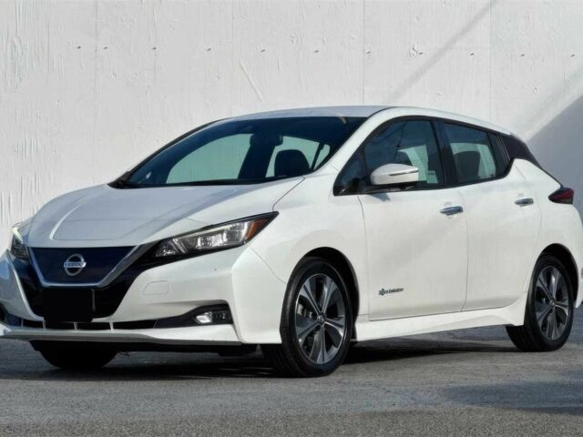Білий Ніссан Ліф, об'ємом двигуна 0 л та пробігом 49 тис. км за 9800 $, фото 1 на Automoto.ua