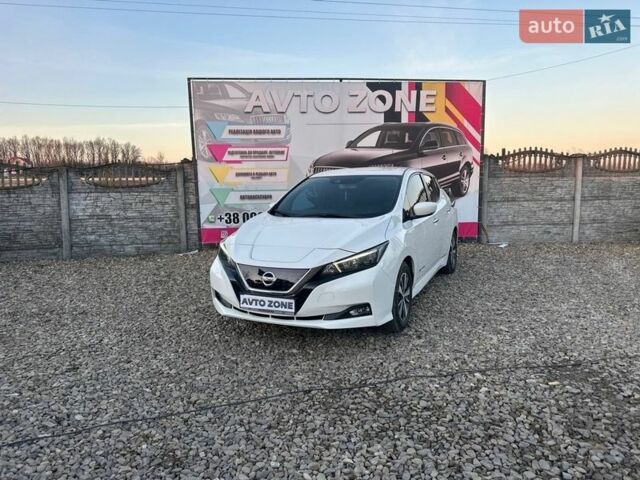 Белый Ниссан Лиф, объемом двигателя 0 л и пробегом 134 тыс. км за 11899 $, фото 1 на Automoto.ua