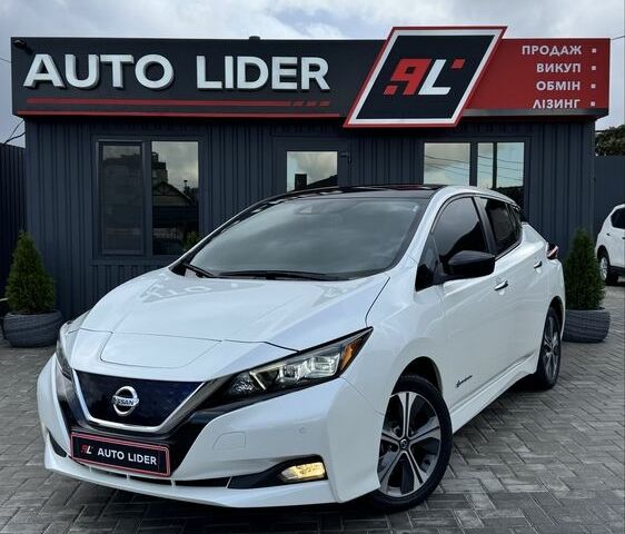 Білий Ніссан Ліф, об'ємом двигуна 0 л та пробігом 75 тис. км за 15700 $, фото 1 на Automoto.ua