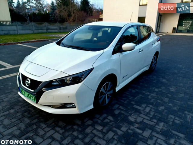 Белый Ниссан Лиф, объемом двигателя 0 л и пробегом 149 тыс. км за 13800 $, фото 1 на Automoto.ua